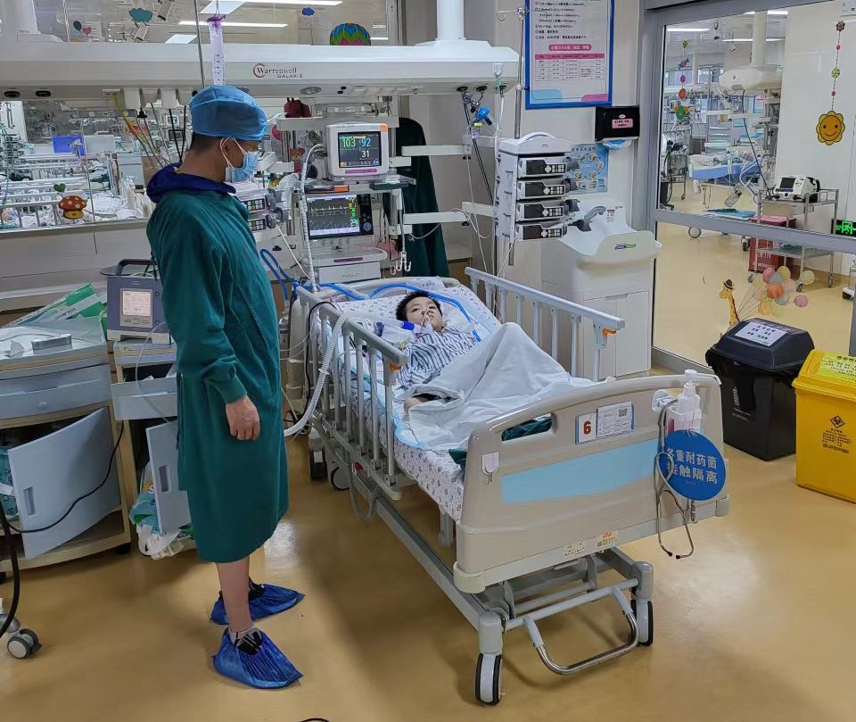 绥阳县跨省救护车出租公司